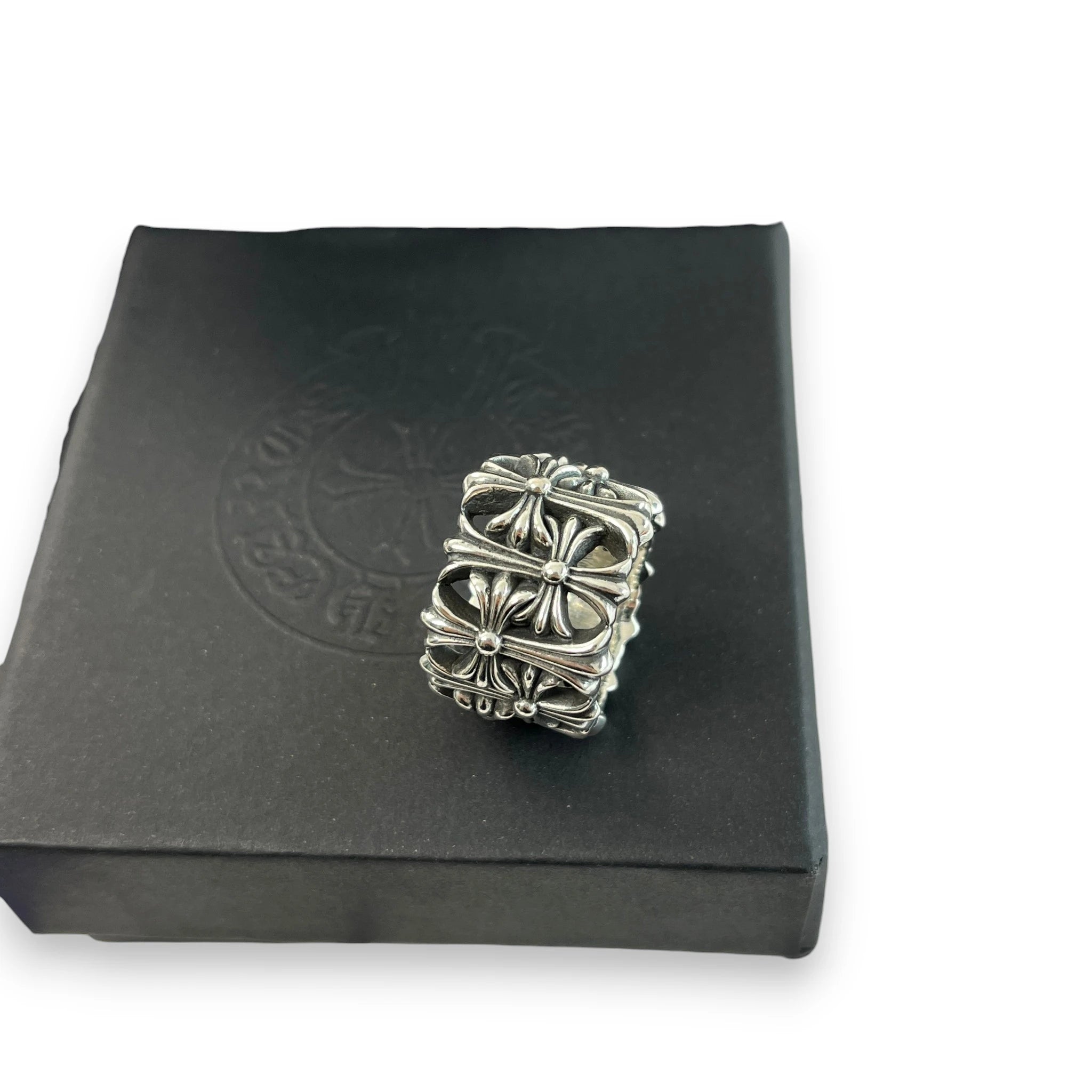 CHROME HEARTS CEMETERY CROSS RING