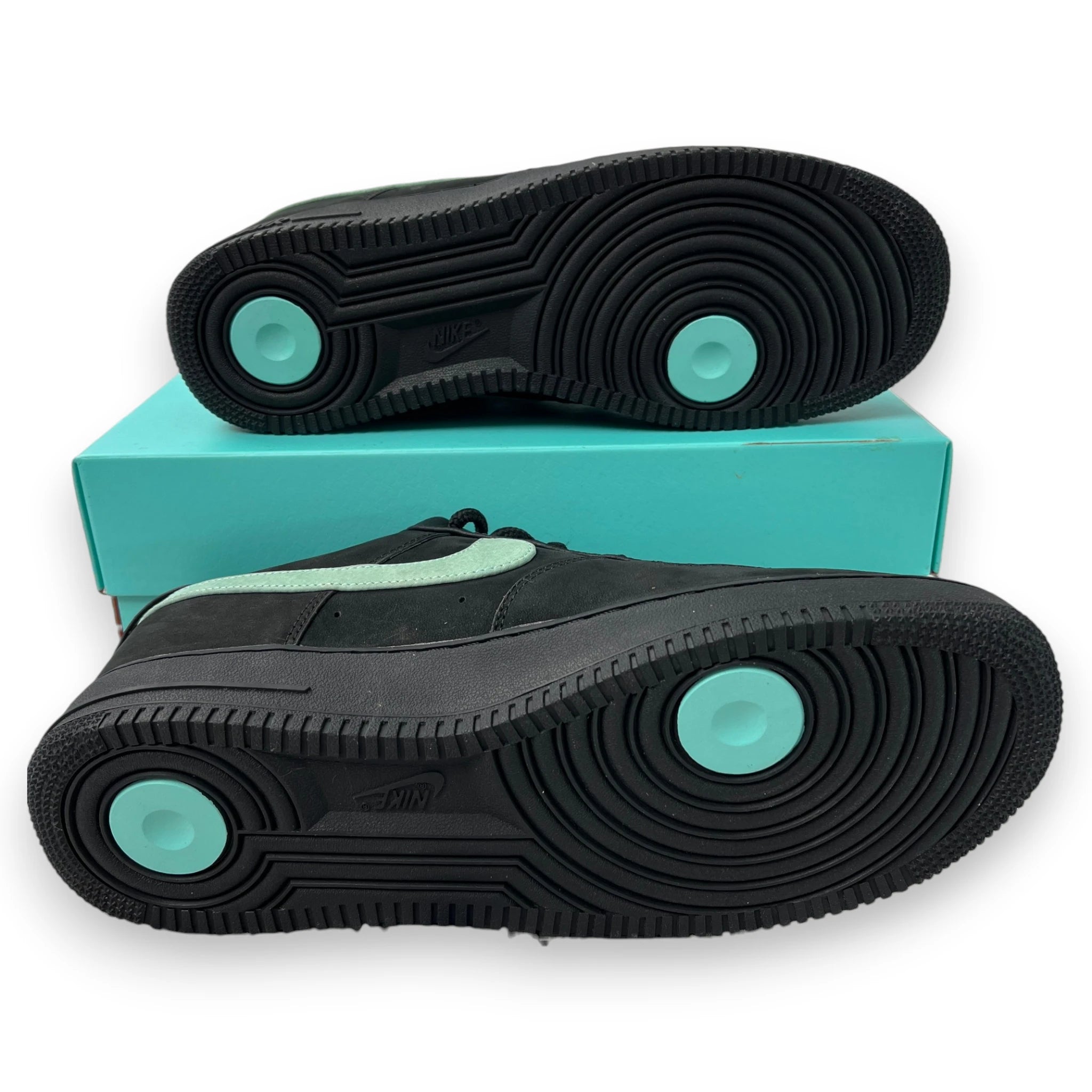 NIKE AIR FORCE 1 LOW x TIFFANY & CO. 1837