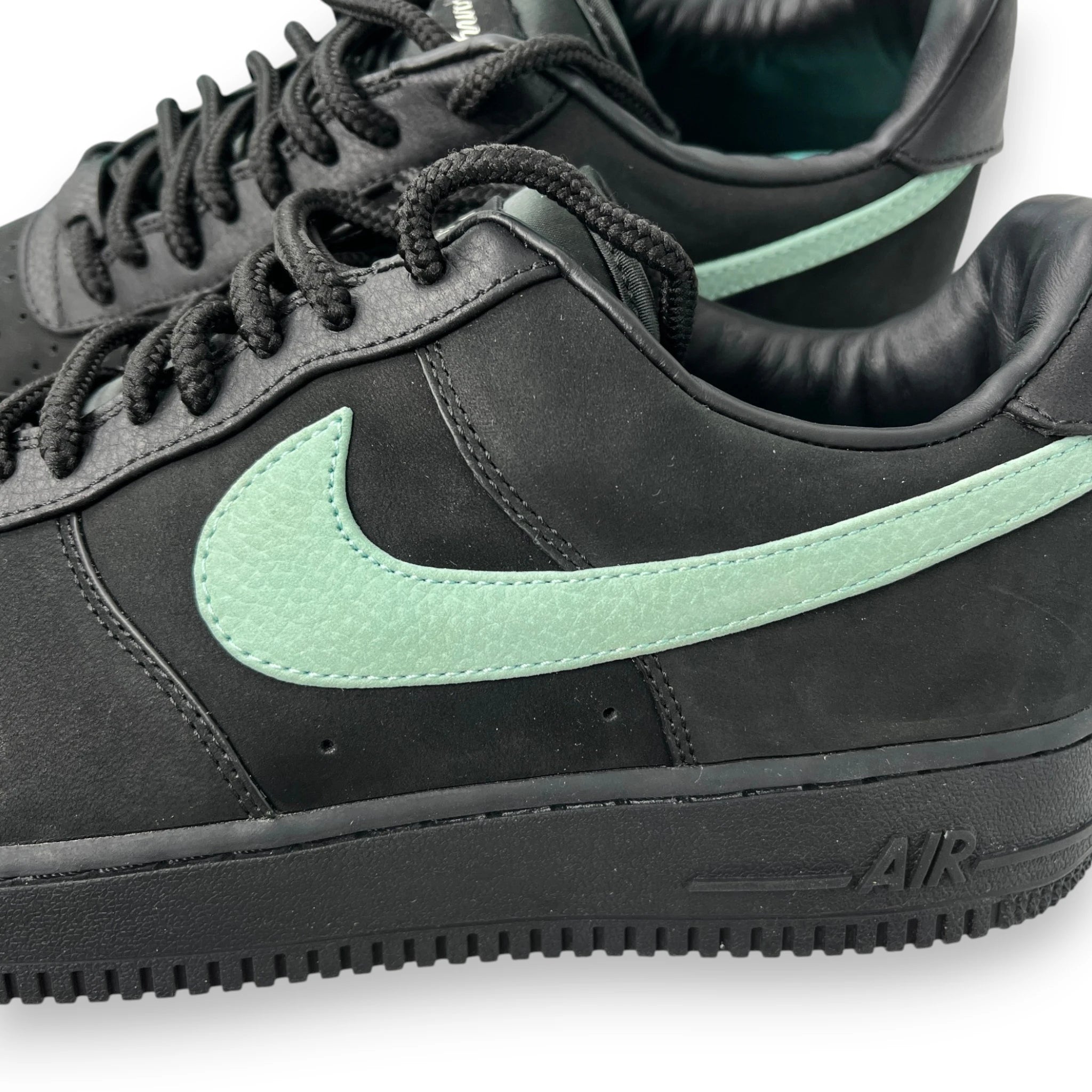 NIKE AIR FORCE 1 LOW x TIFFANY & CO. 1837