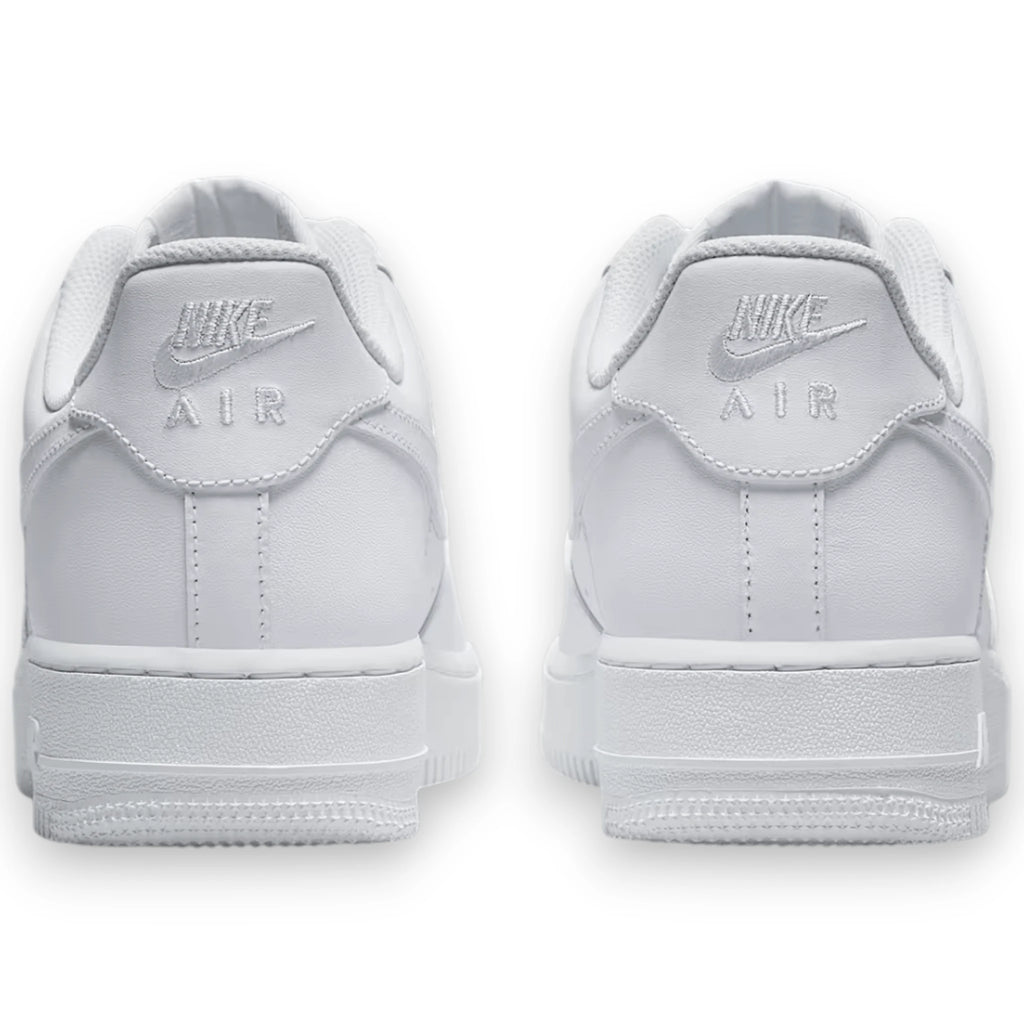 NIKE AIR FORCE 1 '07