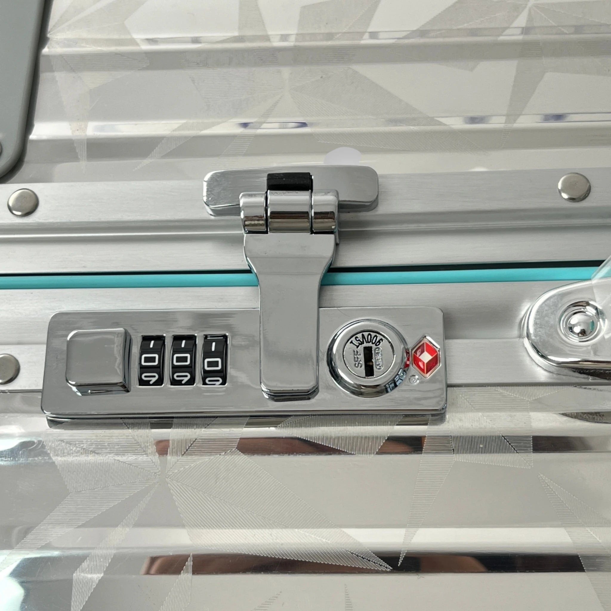 RIMOWA x TIFFANY & CO. ROCK CUT CABIN 'Silver'