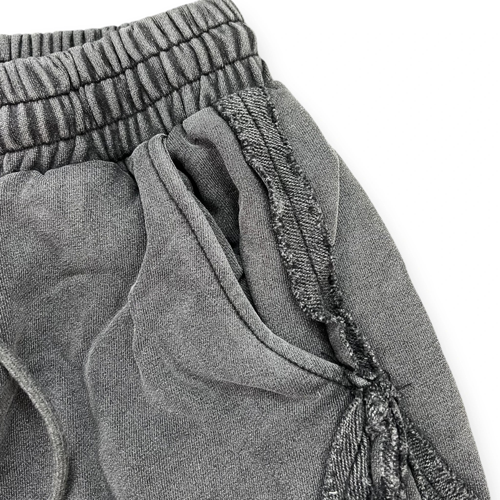 THUG CLUB DISTRESSED SWEATSHORTS